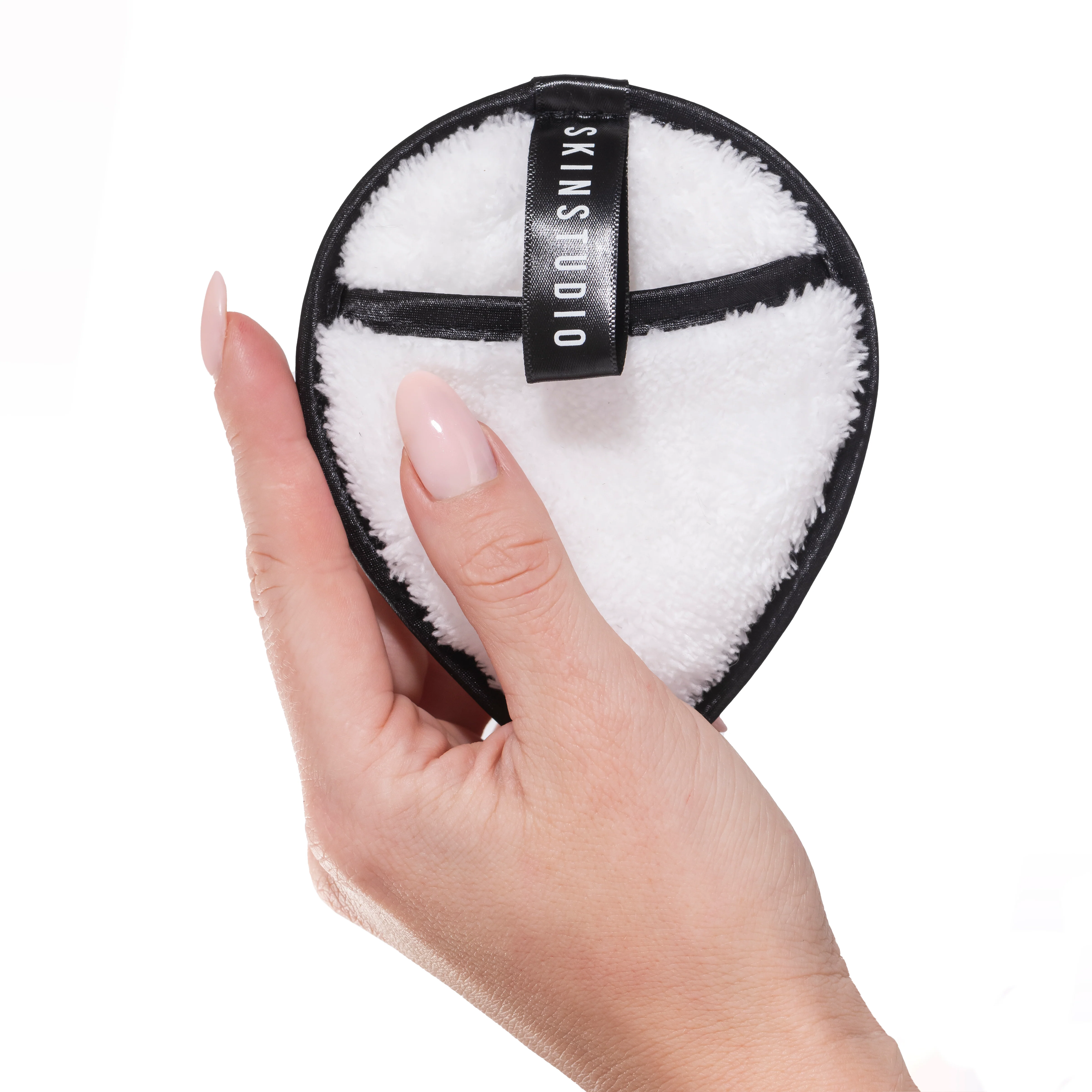BPERFECT Skin Studio Reusable Face & Eye Cleansing Pads - Image 3