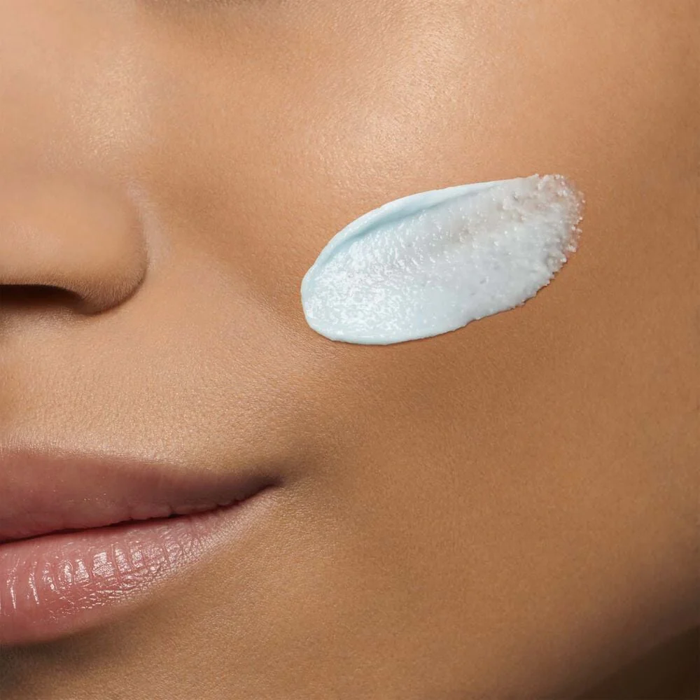 Clarins Fresh Scrub - Image 2