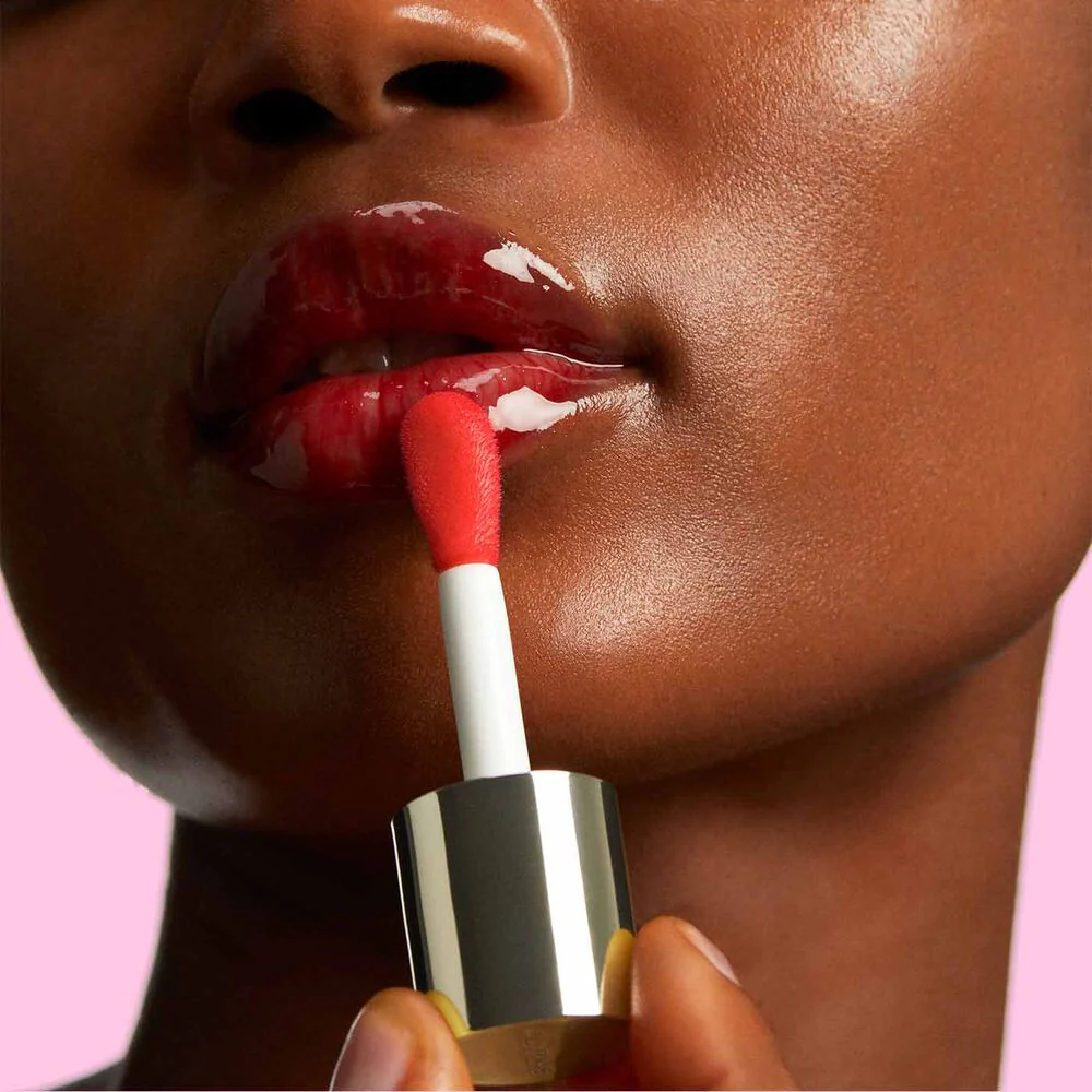 Clarins Lip Comfort Oil 03 Cherry - Image 3