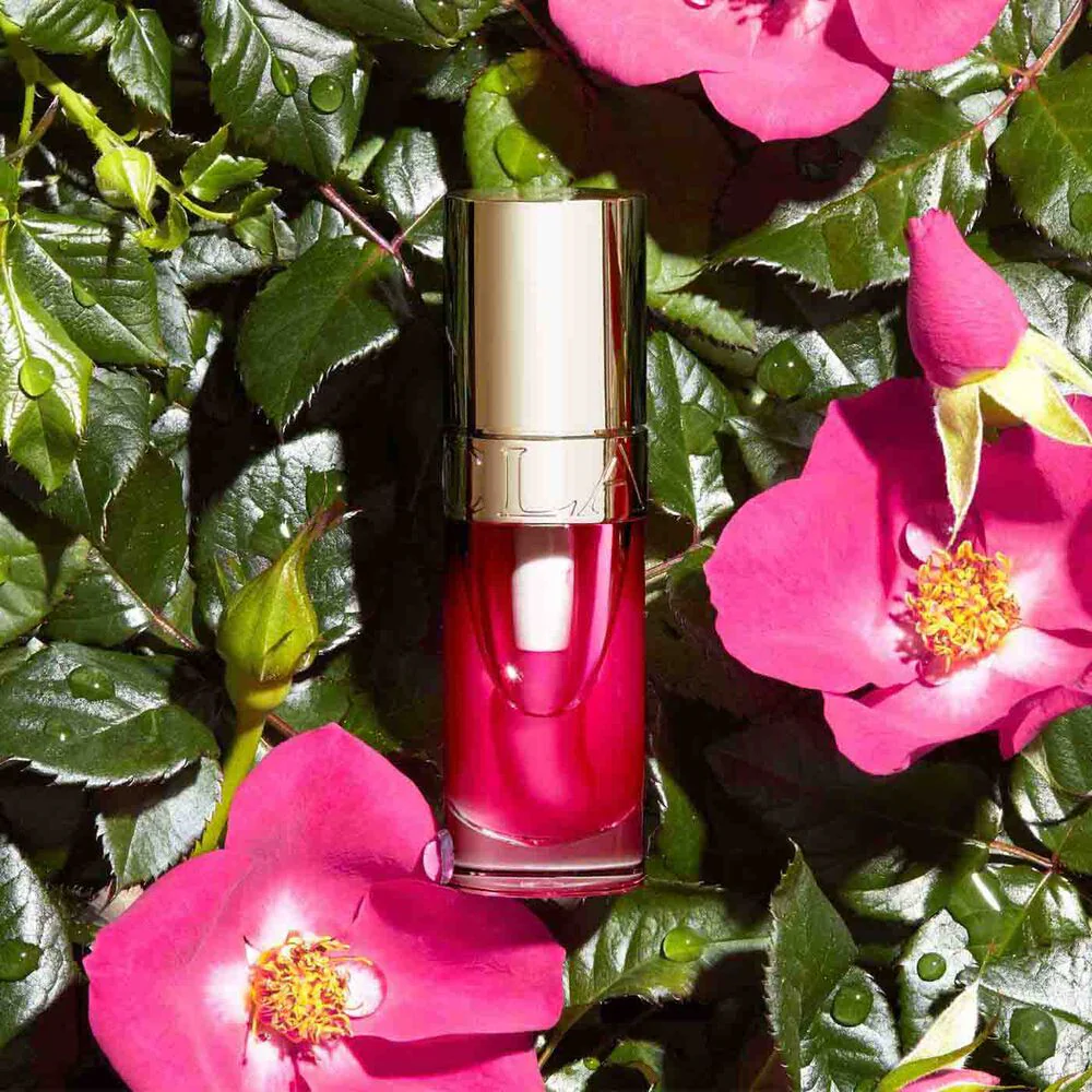 Clarins Lip Comfort Oil 04 Pitaya - Image 9
