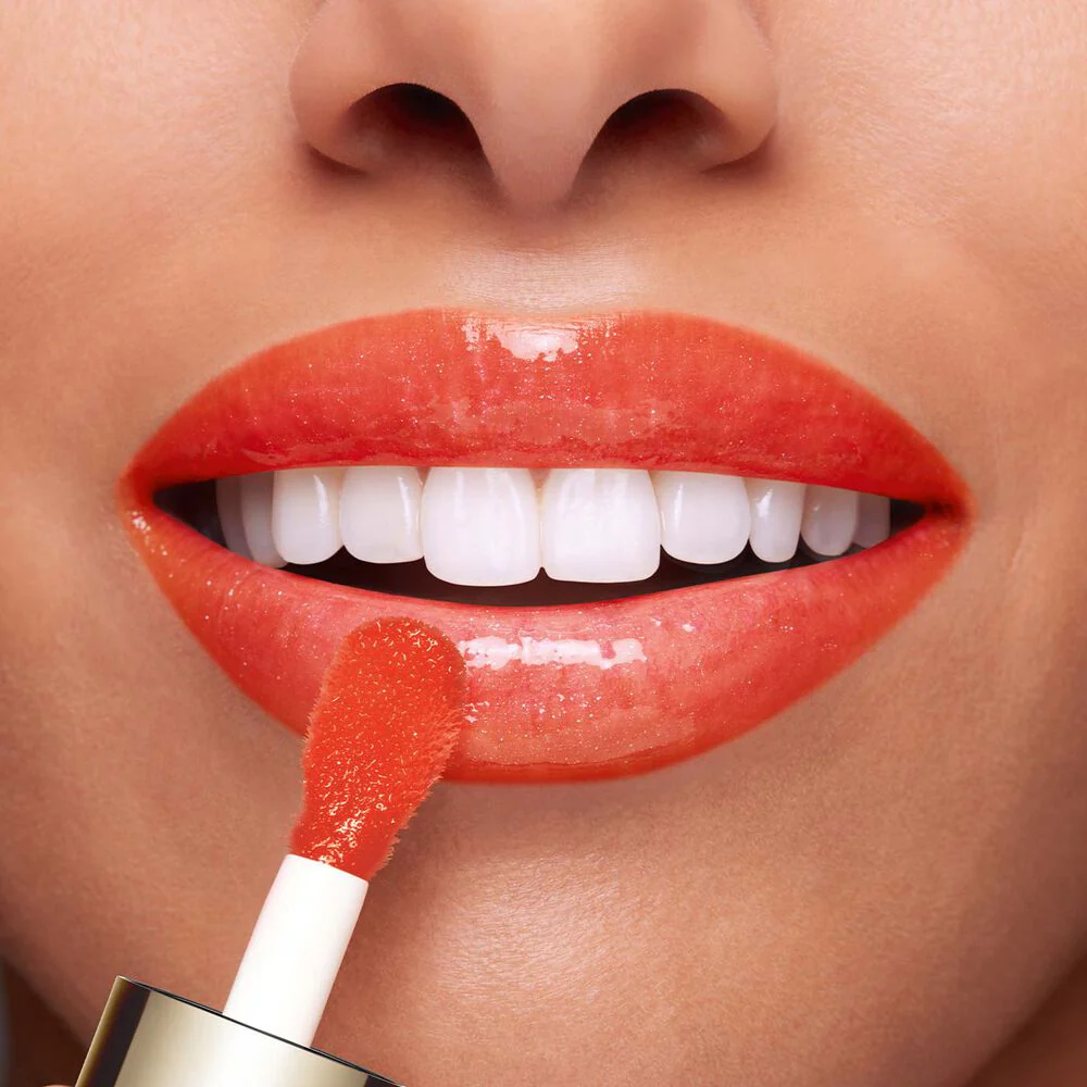 Clarins Lip Comfort Oil 05 Apricot - Image 5