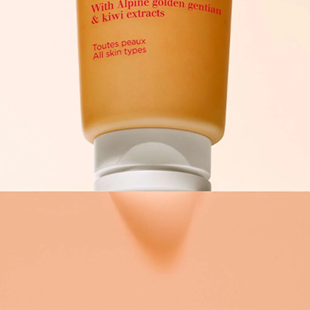 Clarins One Step Exfoliating Cleanser 125ML - Image 5