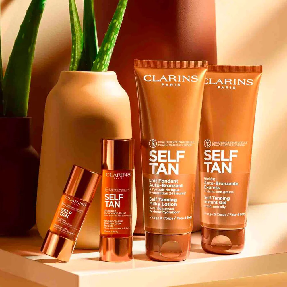 Clarins Self-Tanning Face Booster - Image 5