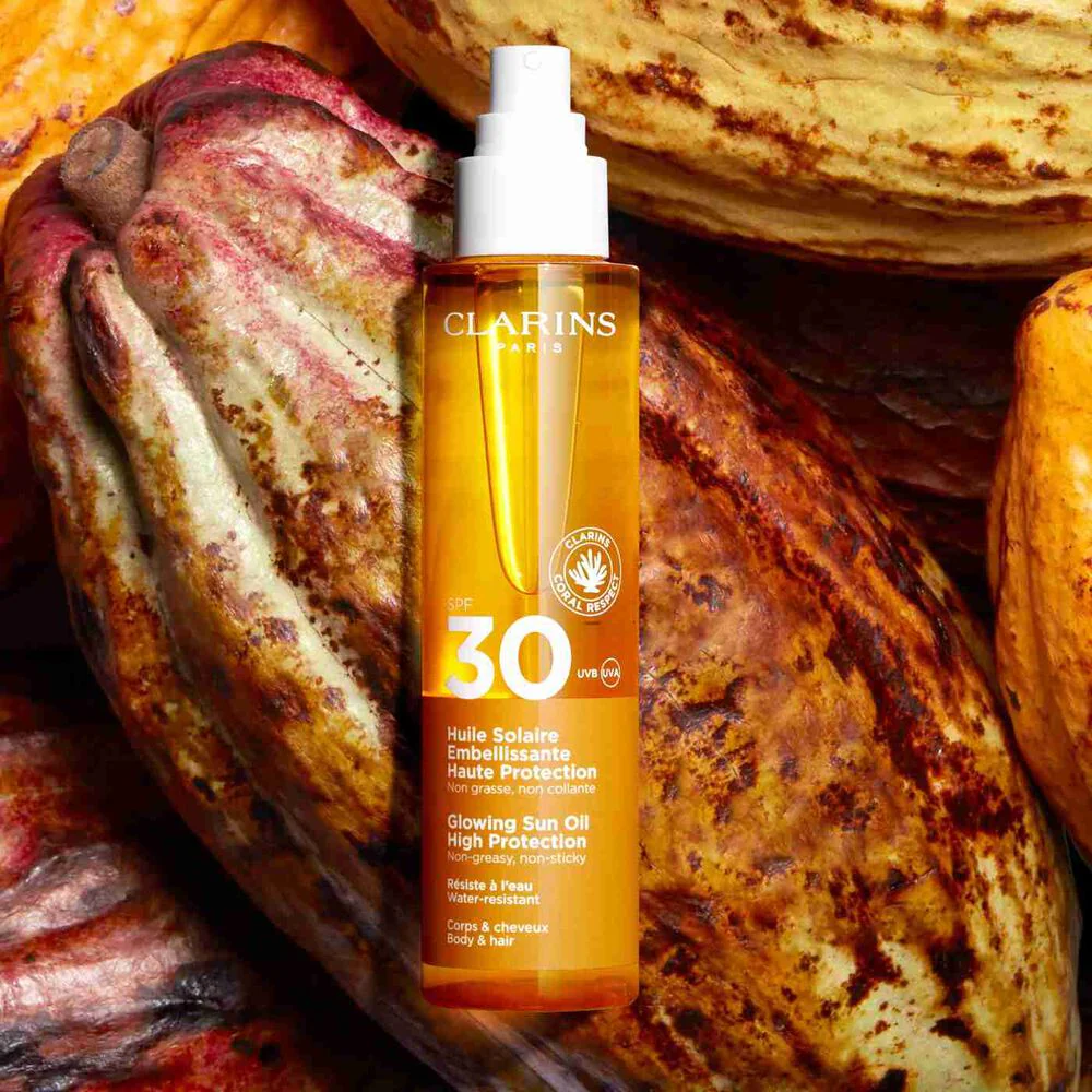 Clarins Suncare Body Oil SPF30 150ML - Image 4