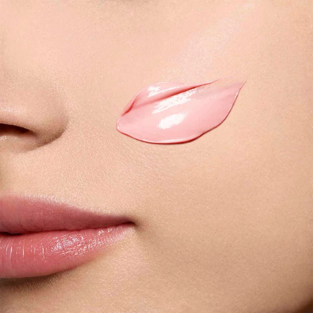 Clarins Super Restorative Rose Radiance Cream - Image 2